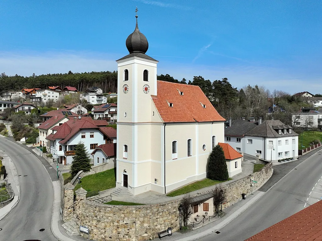 Southwest view of the parish church in Hollenthon.