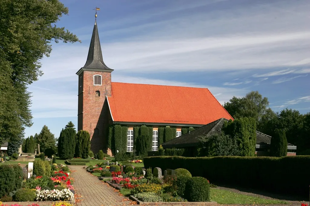 Friedrichskirche in Brake-Kirchhammelwarden