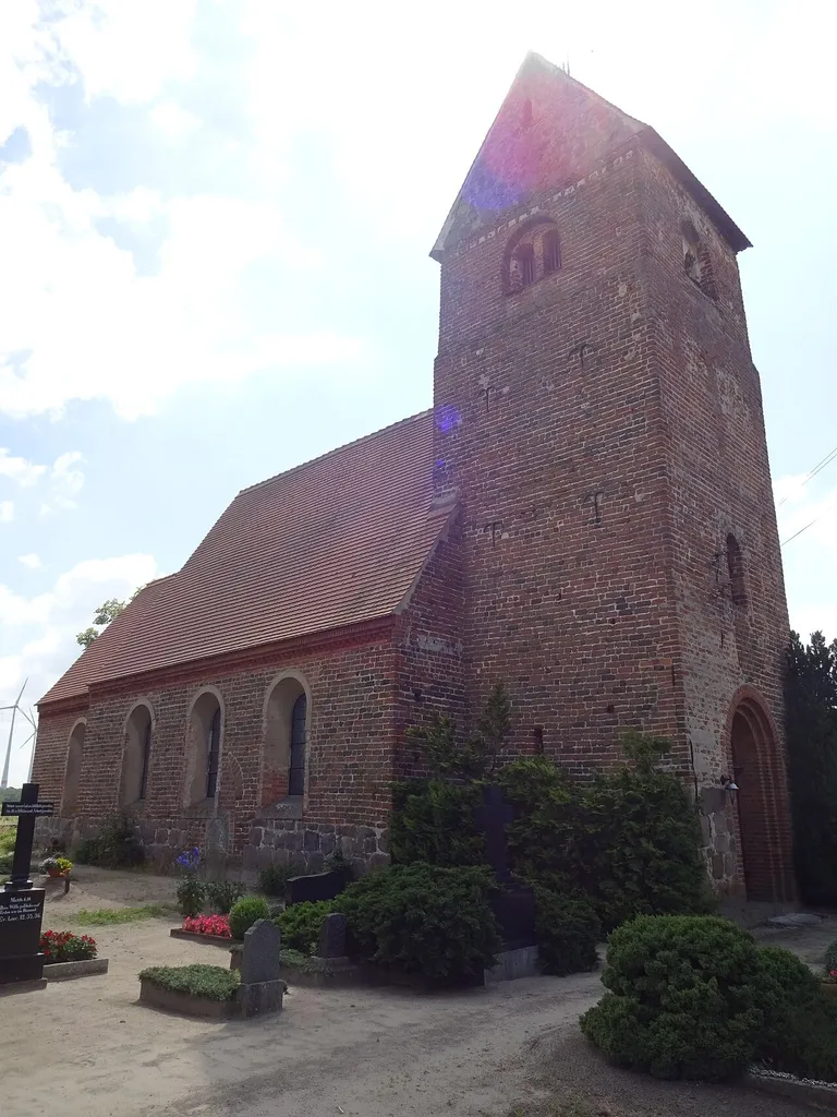 Storbeck gehört zur Ortschaft Flessau und ist ein Ortsteil der kreisangehörigen Hansestadt Osterburg (Altmark) im Landkreis Stendal in Sachsen-Anhalt.