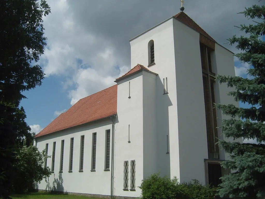 Katholische Heilig-Kreuz-Kirche in Schwarzheide; Baudenkmal
