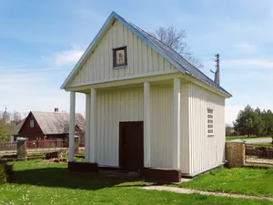 Semeliškės churchyard chapel