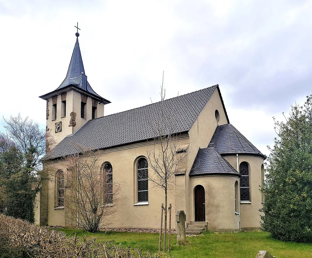Johannes-Kirche (Schwennigdorf)