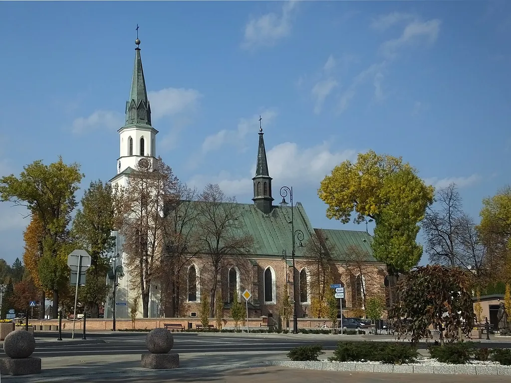Ropczyce, zespół kościoła par. p.w. Przemienienia Pańskiego