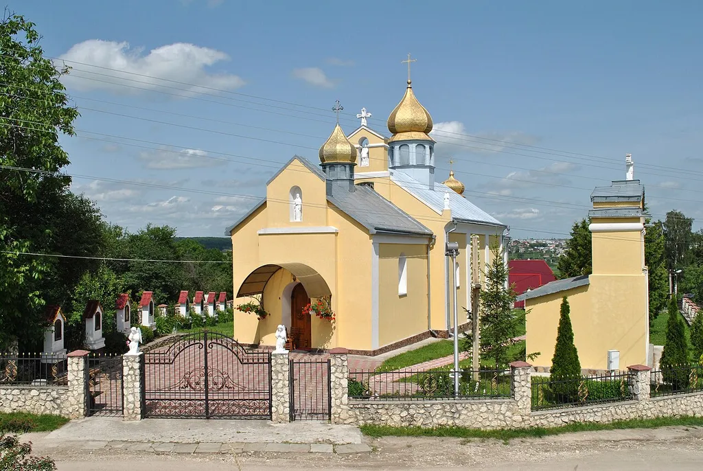 Церква Преображення Господнього УГКЦ у мікрорайоні Пронятин м. Тернополя.