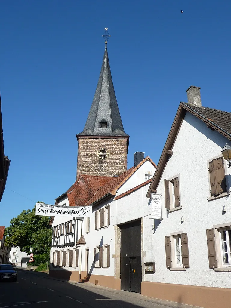Kirche in Großkarlbach, Pfalz