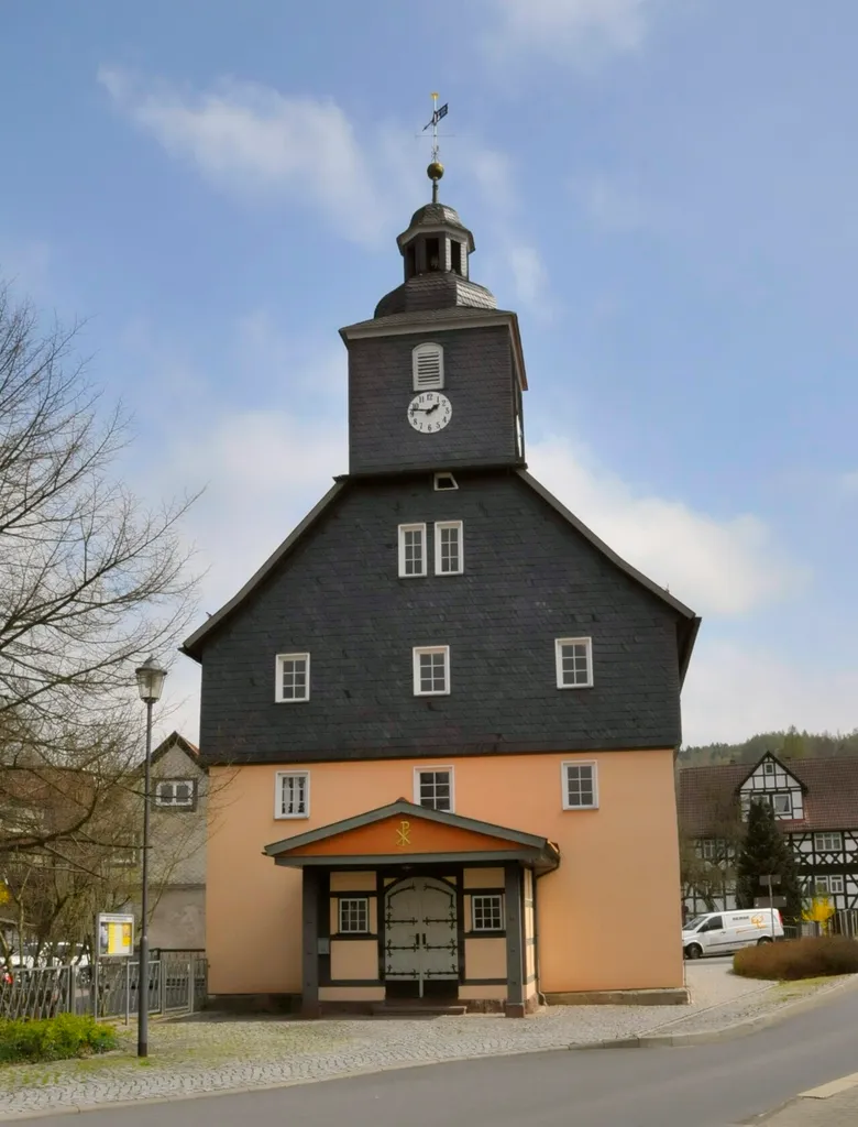 Herges-Hallenberg, Kirche