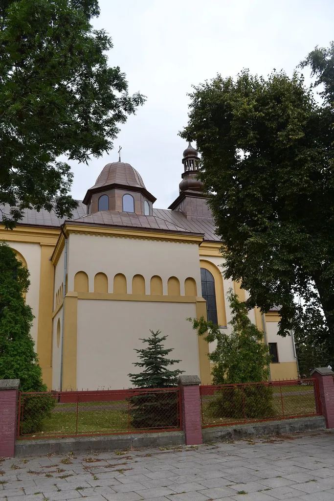 Tarnobrzeg-Wielowieś, kościół par. p.w. św. Gertrudy (z kaplicą grobową Tarnowskich), 1884