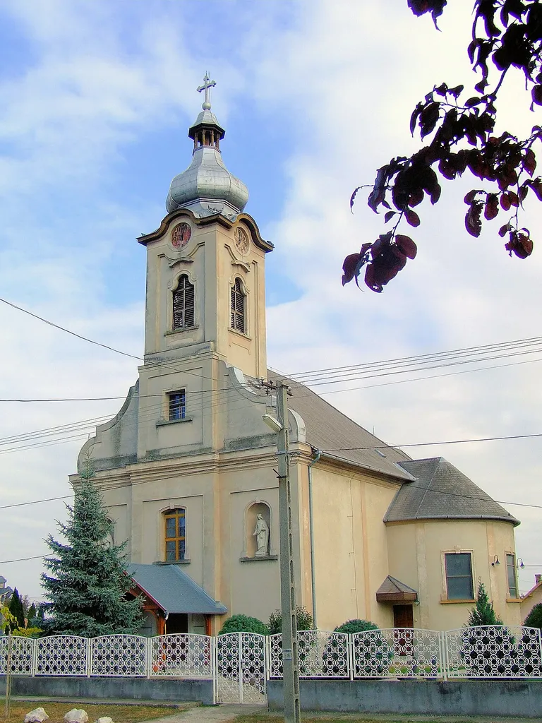 A peregi Szent Mihály-templom