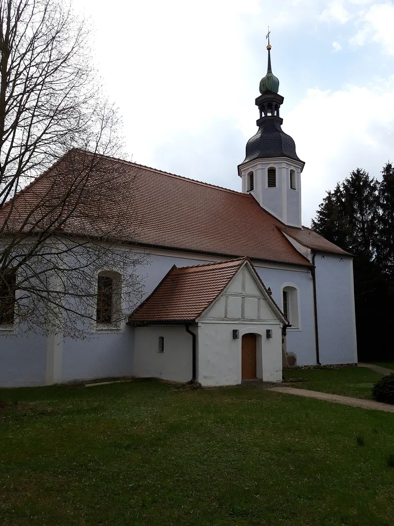 Kirche in Lieskau in der Gemeinde Lichterfeld-Schacksdorf
