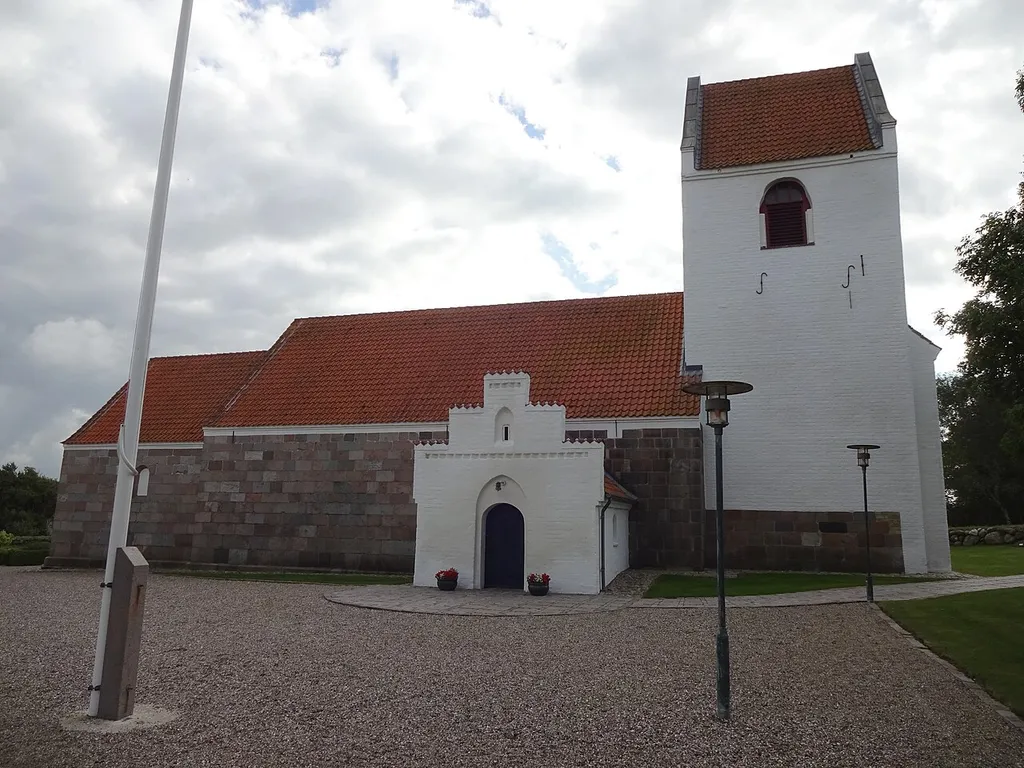 Nørholm ist ein Ort in der dänischen Sogn Nørholm und gehört zur Kommune Ålborg