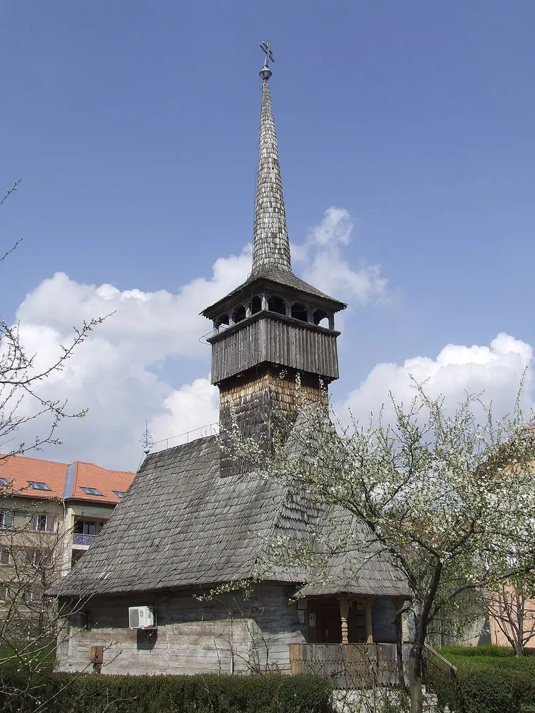 Biserica de lemn din Letca, judeţul Sălaj, cu hramul Sfinţii Arhangheli Mihail şi Gavriil.