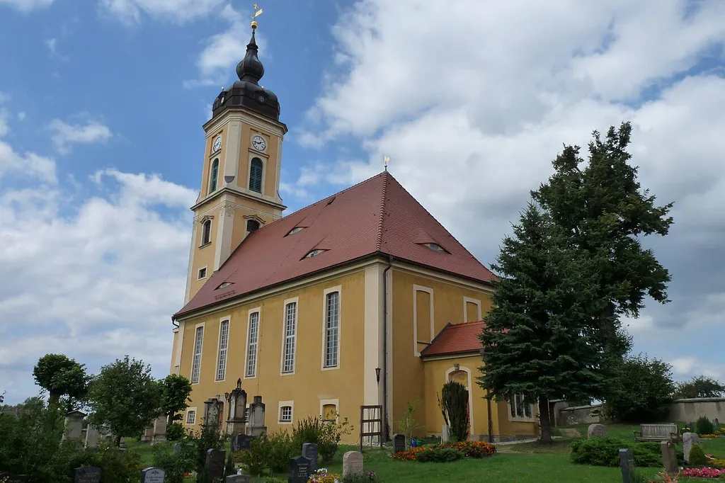 Denkmalgeschützte Dorfkirche Sora