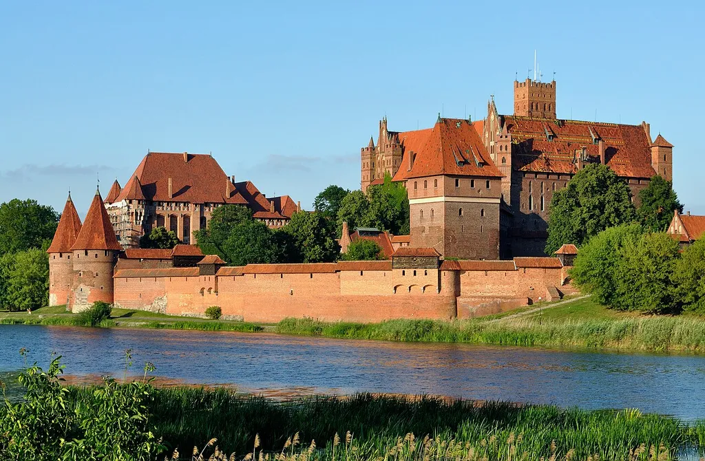 Picture taken in Malbork after Wikimania 2010 conference. Panorama of Malbork Castle, Żuławy region, Poland.