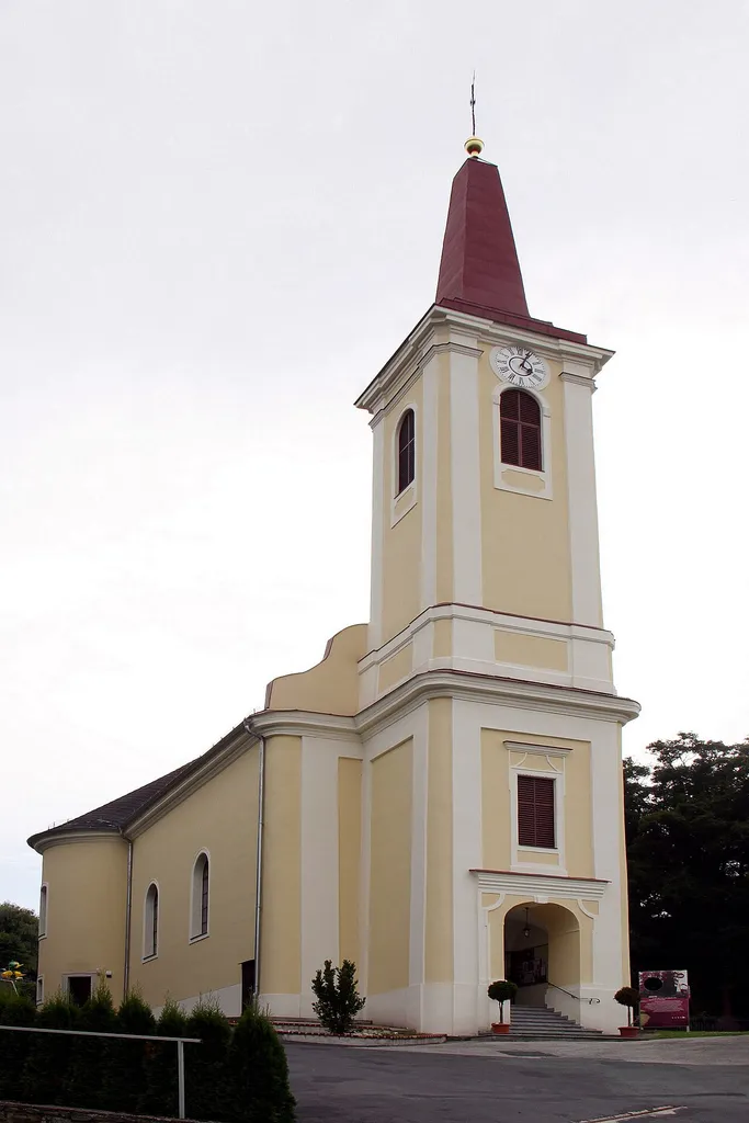 Denkmalgeschützte römisch-katholische Pfarrkirche in Rotenturm an der Pinka