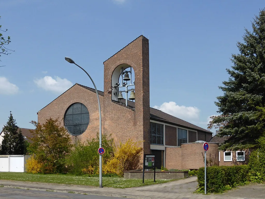 Katholische Heilig-Geist-Kirche in Salzgitter-.Hallendorf.