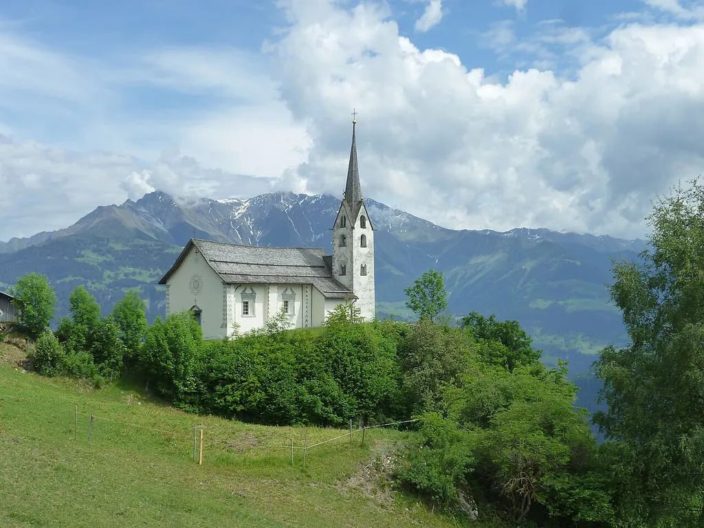Kirche St. Luzius Siat