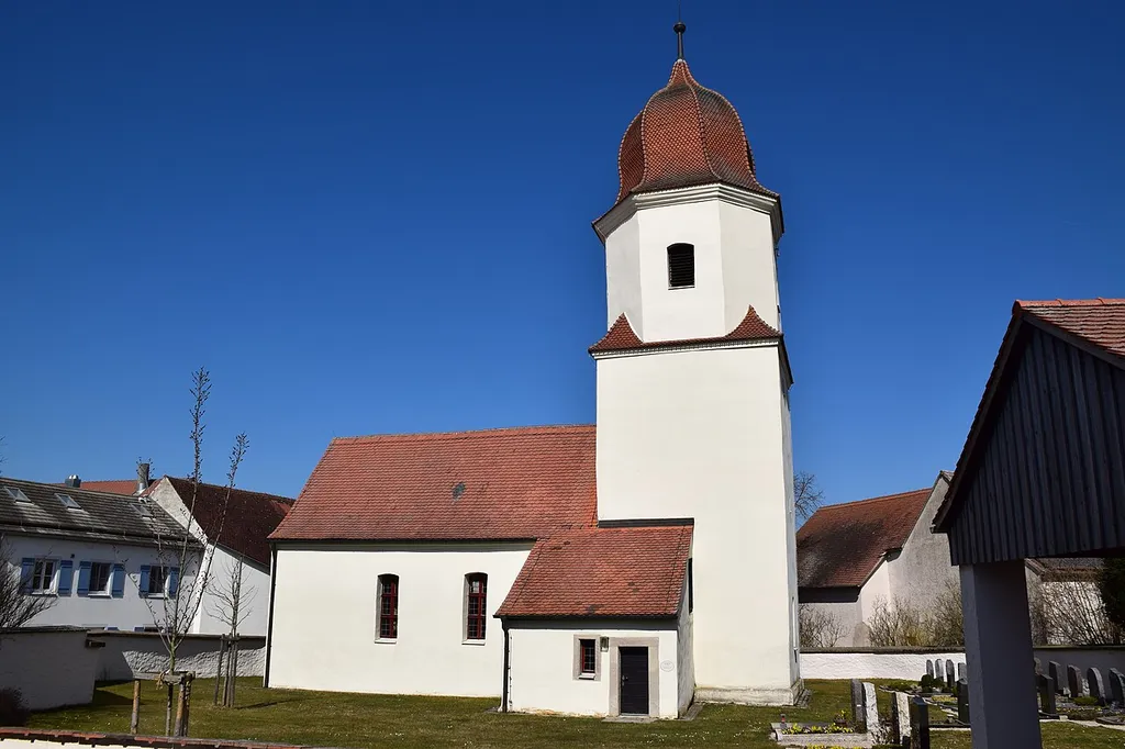 Chorturmkirche, Turm mit Kuppelhaube