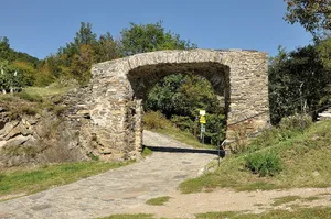 Rotes Tor, Spitz