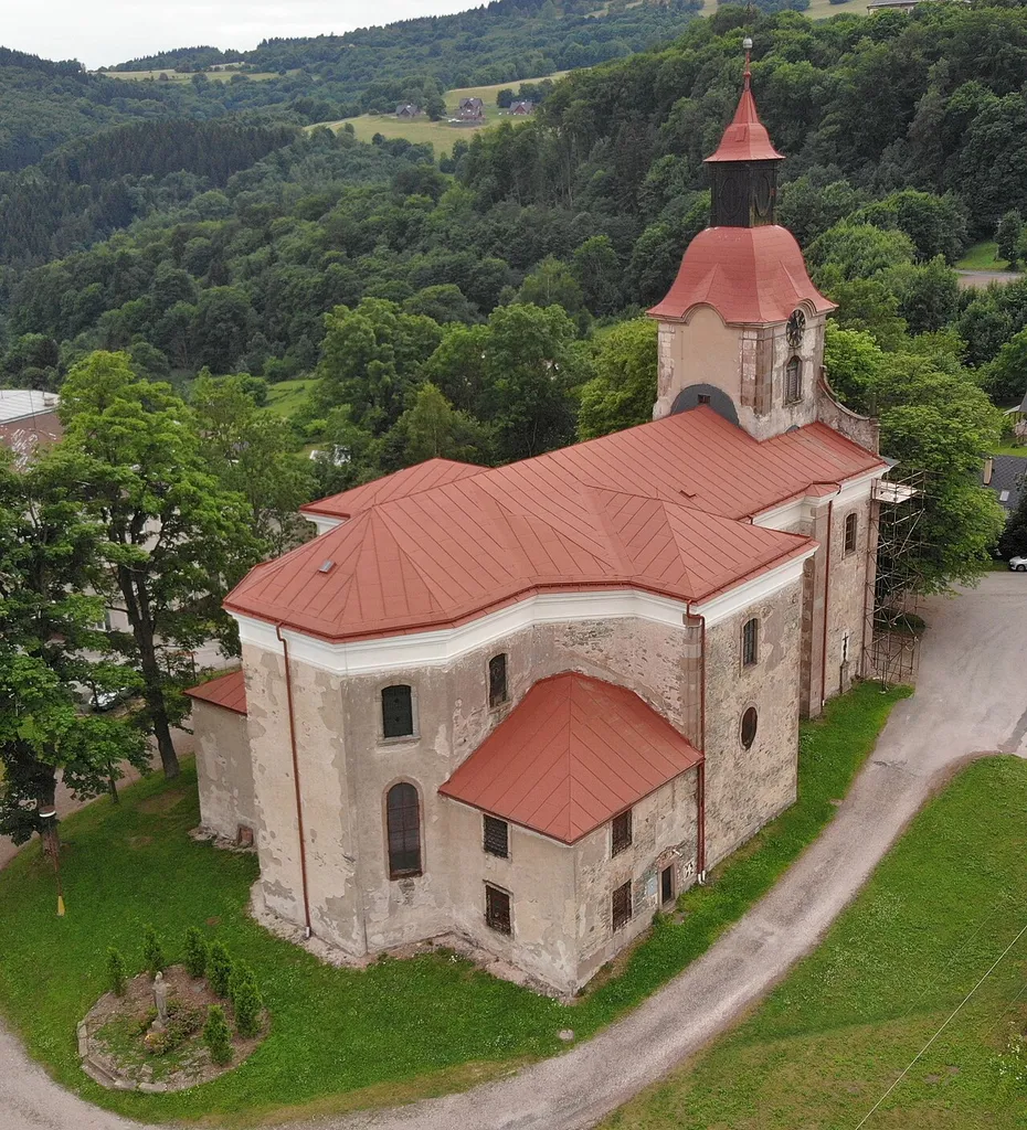 Hřbitov v Žacléři, kostel v Žacléři