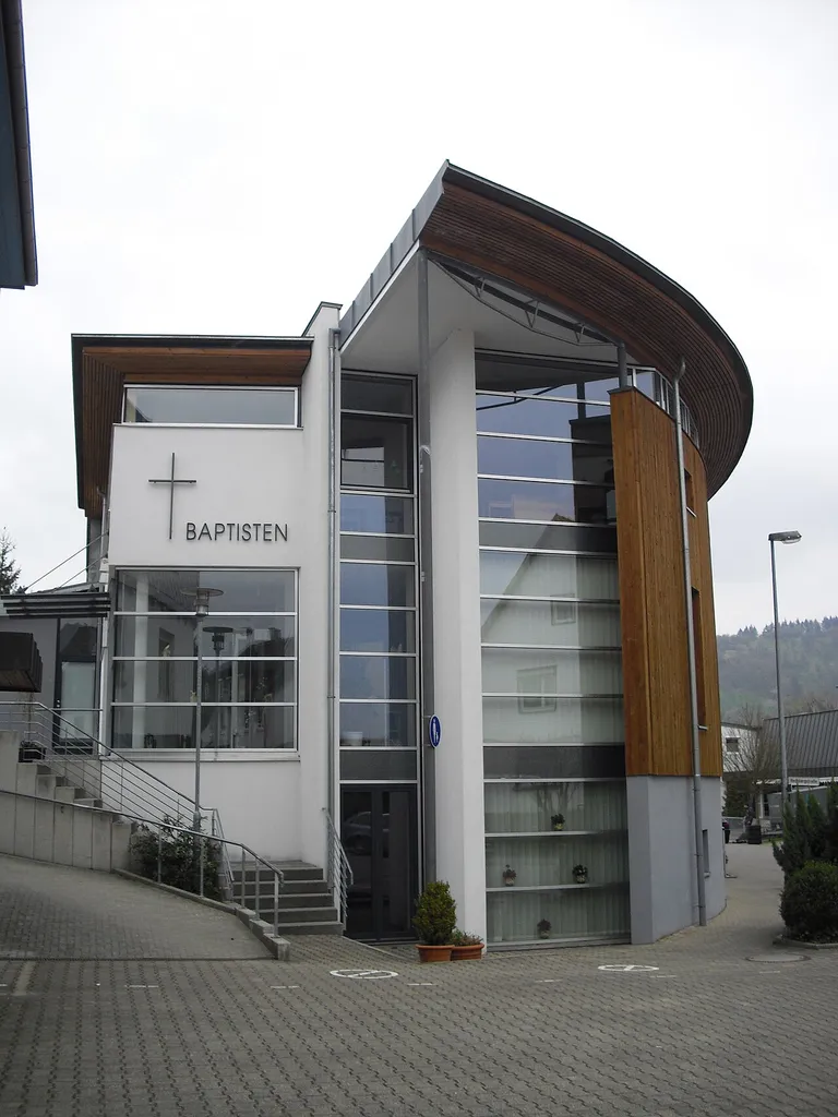 Kirche der Baptistengemeinde Urbach