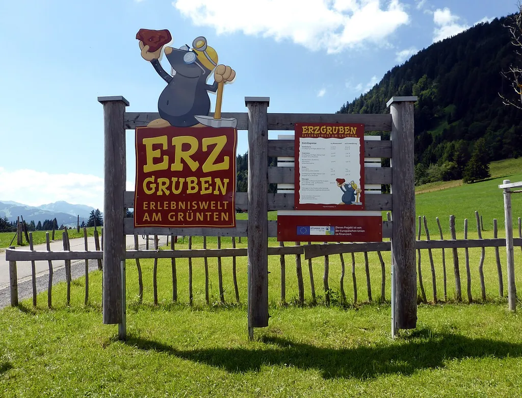 Die Erzgruben Erlebniswelt am Grünten bei Burgberg im Allgäu im schwäbischen Landkreis Oberallgäu (Bayern).