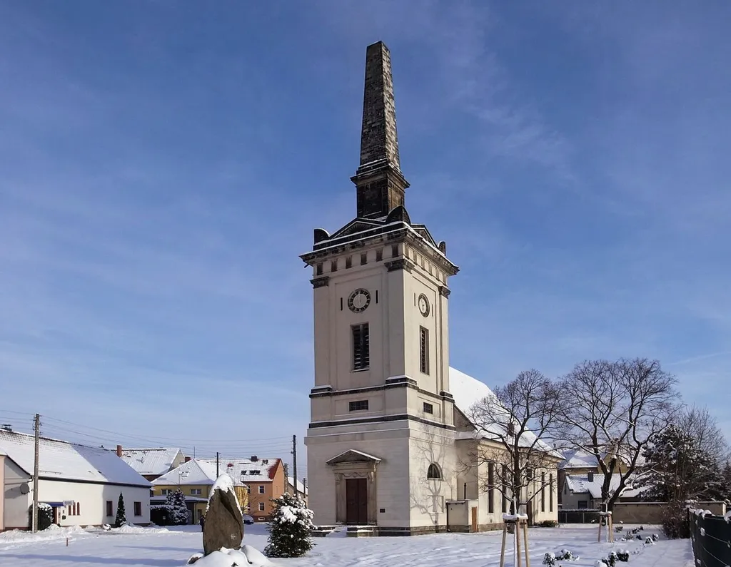 St.Bartholomäi Kirche Dessau-Waldersee, ehemals Jonitz (2010) This is a picture of the Saxony-Anhalt Kulturdenkmal (cultural heritage monument) with the ID 09440082 KDSA/09440082(andere) (Wikidata)