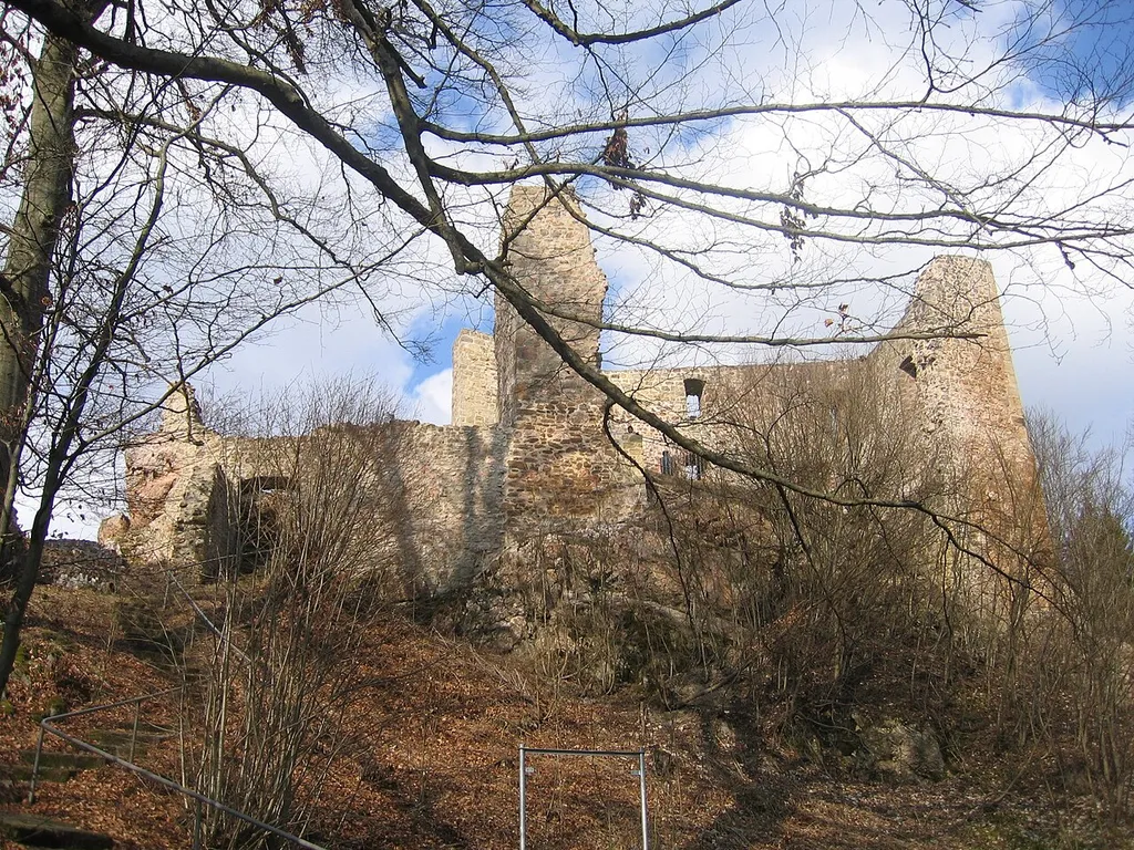 Burgruine Schwärzenberg bei Strahlfeld