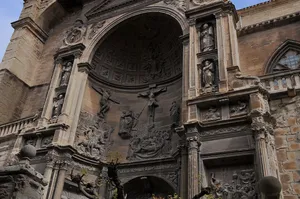 Church portal of Santa María, Viana