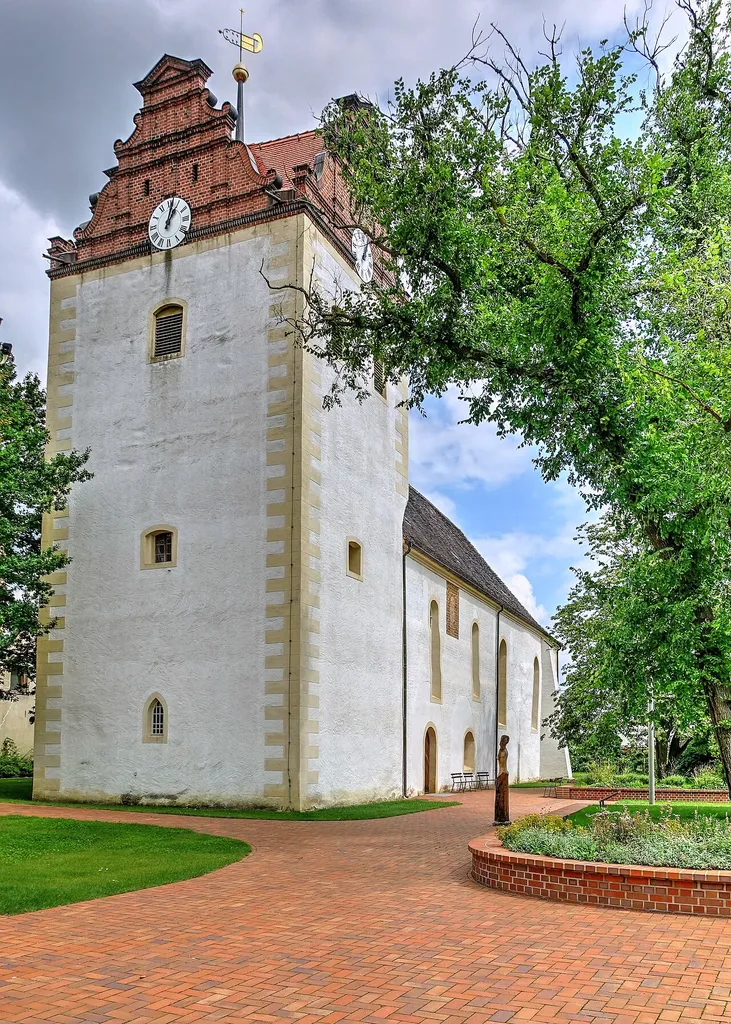 Löbnitz/Sachsen, Dorfkirche Löbnitz: Ansicht von Südwesten;