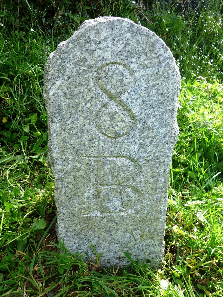 Replica Milestone by the B3266, east of Michaelstow