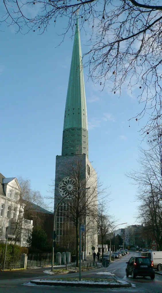St. Nikolai, Hamburg-Harvestuhude Northside