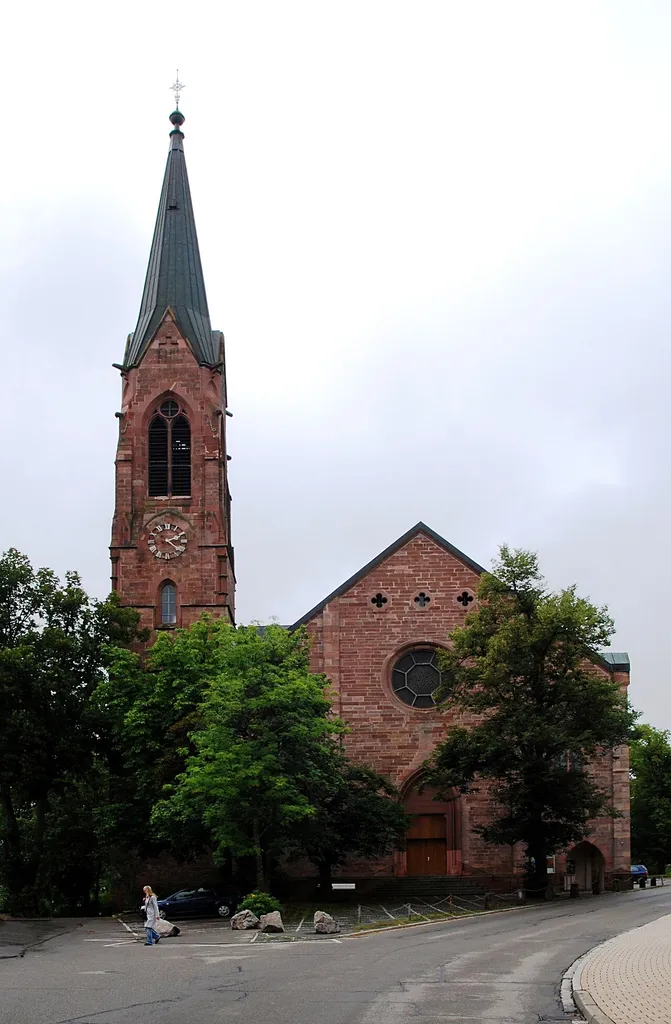 Lorenzkirche St. Georgen im Schwarzwald, 1275 erstmals erwähnt, 19.9.1865 durch Stadtbrand zerstört, Kirchenschiff von 1866/67, Kirchturm 1900 erhöht
