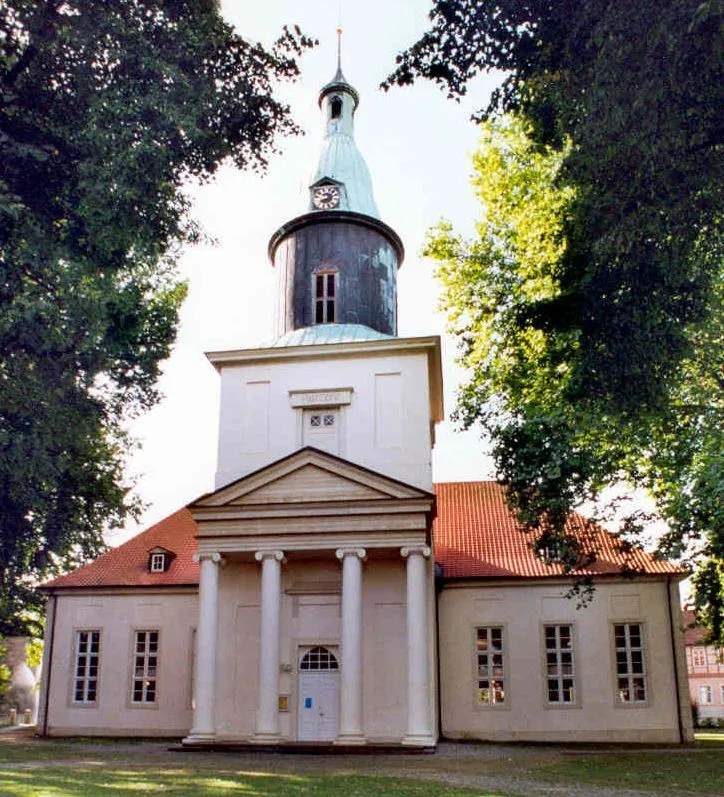 Fallersleben: Ev.-luth. Michaelis-Kirche.