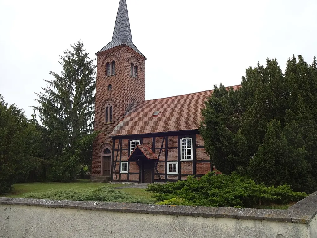 Peckfitz ist eine Ortschaft sowie ein Ortsteil der Hansestadt Gardelegen im Altmarkkreis Salzwedel im Nordwesten von Sachsen-Anhalt