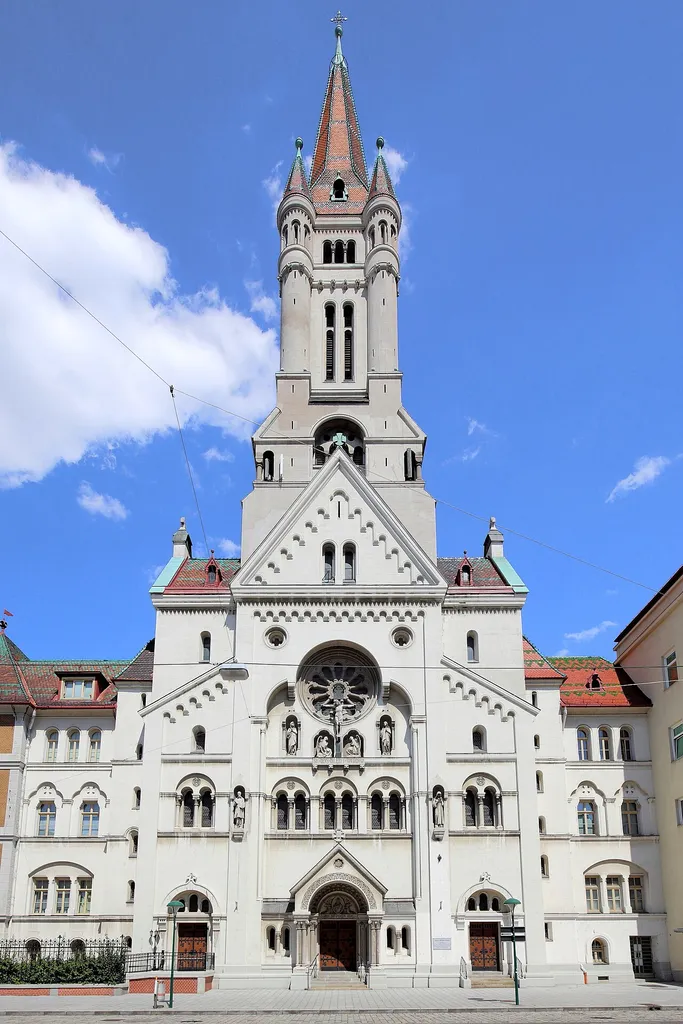 Die Herz-Jesu-Kirche im 3. Wiener Gemeindebezirk Landstraße. Die Kirche wurde von 1904 bis 1906 nach Plänen des Architekten Gustav von Neumann errichtet.