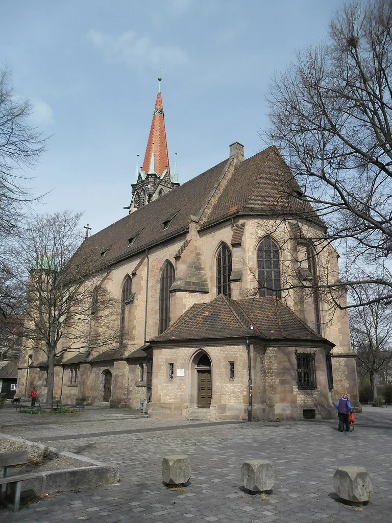 Dreieinigkeitskirche Glockendonstraße 15 05