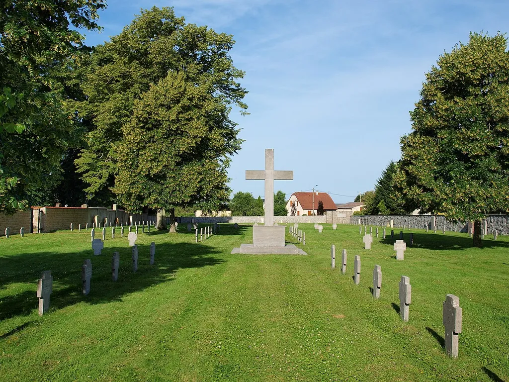 Vouziers German War Cemetery