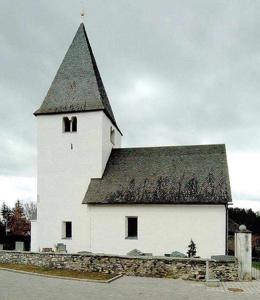 Subsidiary church Saint James the Greater in Lendorf, situated in the 14th district Woelfnitz of the Carinthian capital Klagenfurt on the Lake Woerth, Carinthia, Austria