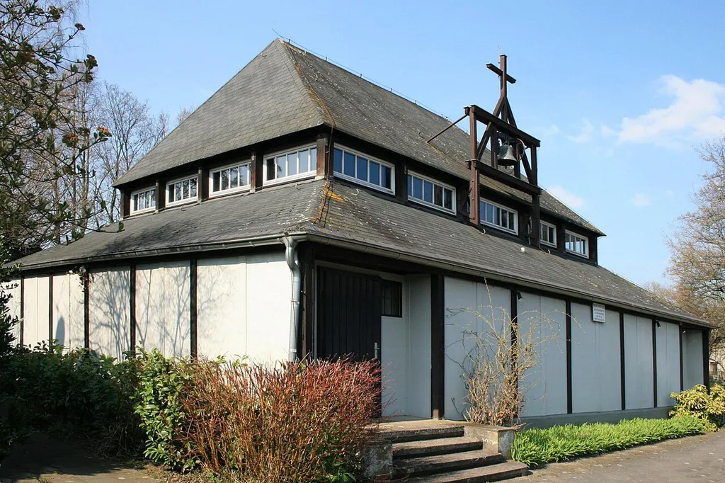 This is a photograph of an architectural monument.It is on the list of cultural monuments of Neuss, no. 378.