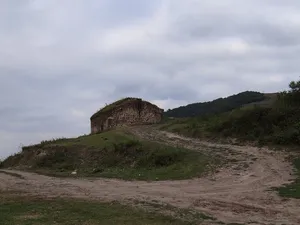 Saint Hripsime Church, Bardzravan