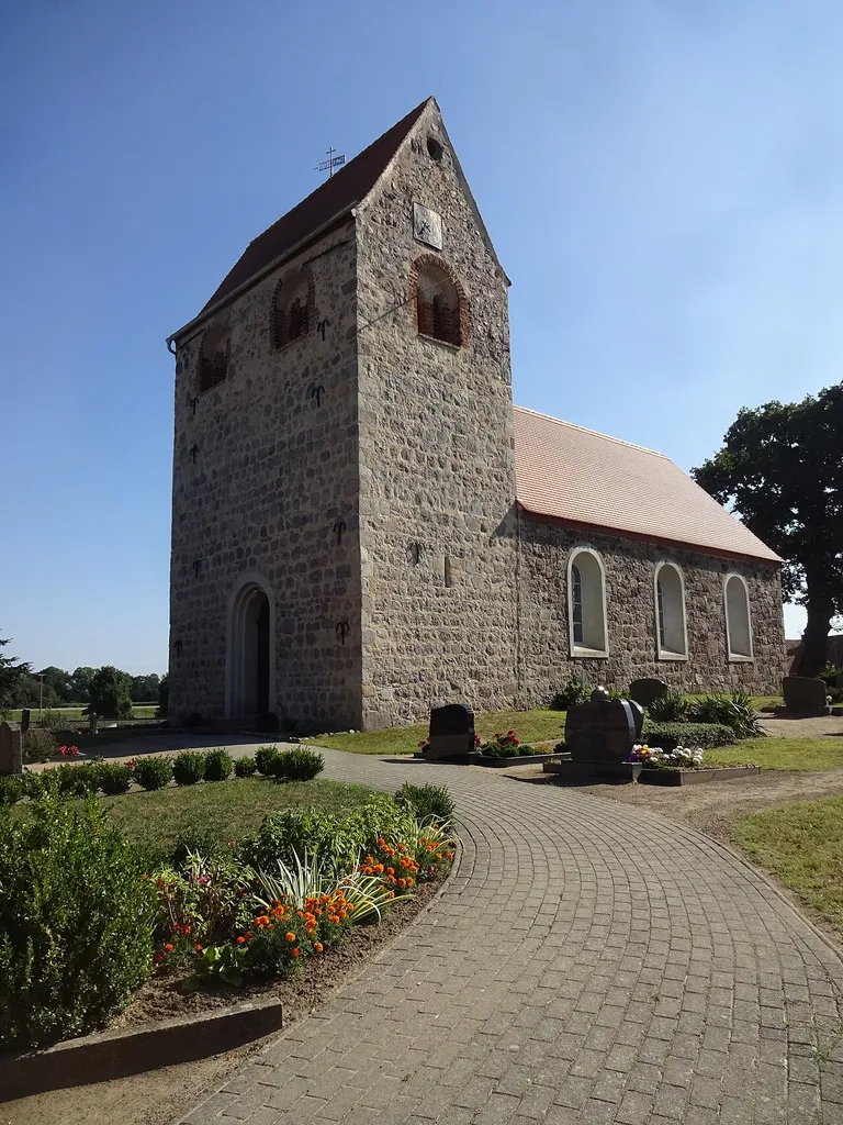 Düsedau ist Ortschaft und Ortsteil der kreisangehörigen Hansestadt Osterburg (Altmark) im Landkreis Stendal in Sachsen-Anhalt.