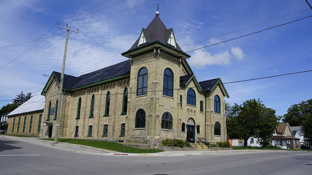 Clinton United Church (church building in Central Huron, Ontario)