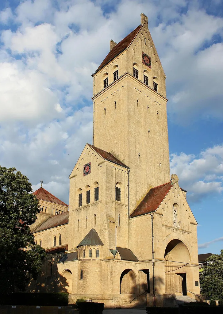 Herz-Jesu-Kirche in Singen (Hohentwiel), Deutschland