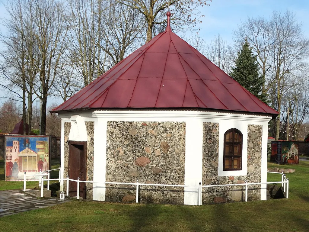 Churchyard chapel, Kretinga, Lithuania