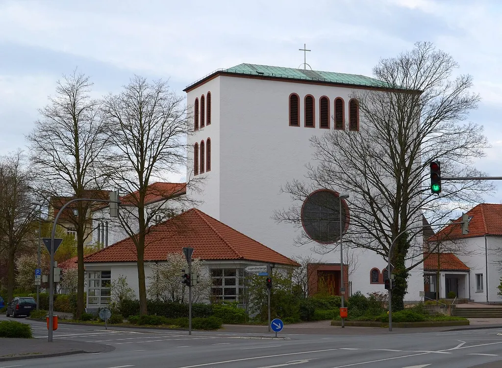 Baudenkmal Detmold Nr. 650 - Katholische Pfarrkirche Heilig-Kreuz Schubertplatz 10