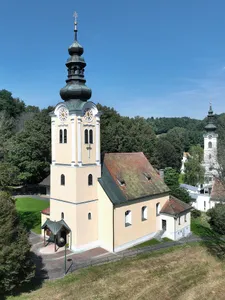 Katholische Pfarrkirche Neuhaus am Klausenbach