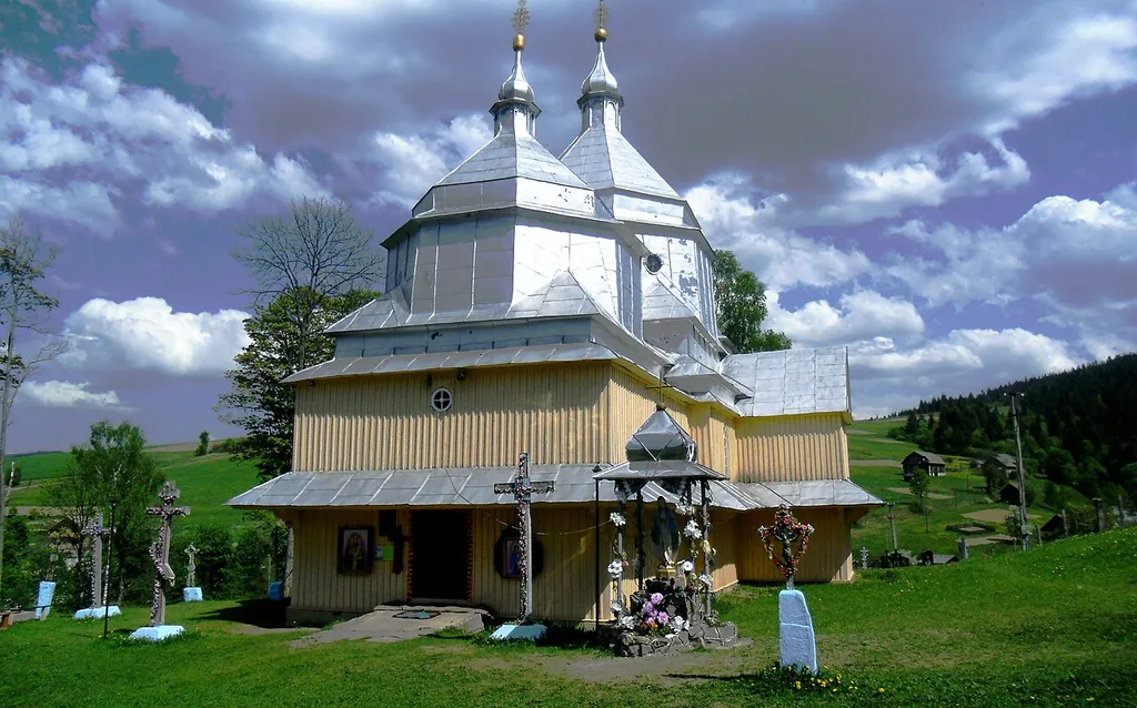 Khaschovania. Wooden church of St. John the Baptist 1846. Architecture of Ukraine national significance.
