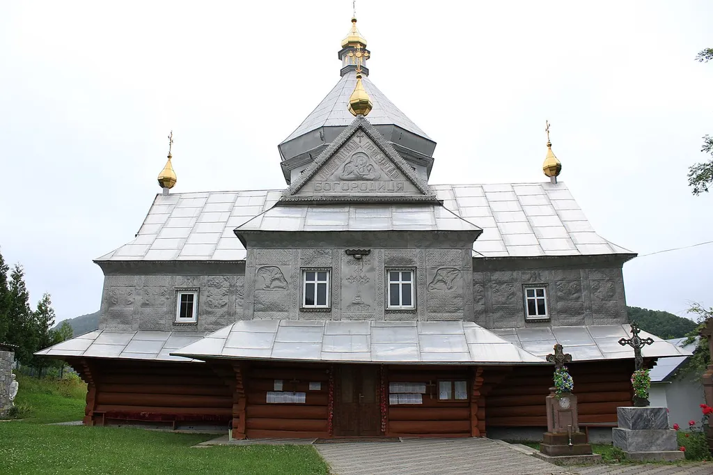 Церква Різдва Пресвятої Діви Марії (дер.), с. Слобода Рунгурська,
