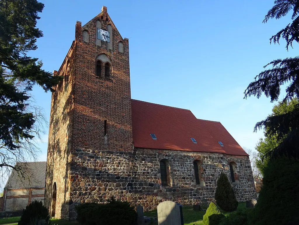 Kirche in Lindtorf, Gemeinde Eichstedt, Blick von Südwesten