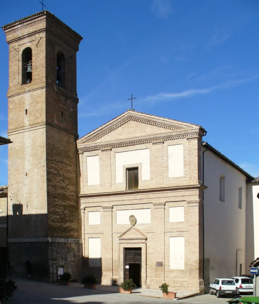 Facciata della Chiesa dei Santi Gregorio e Valentino, Caldarola
